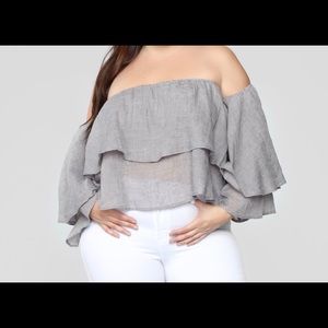 XL/Grey/Fashion Nova top.